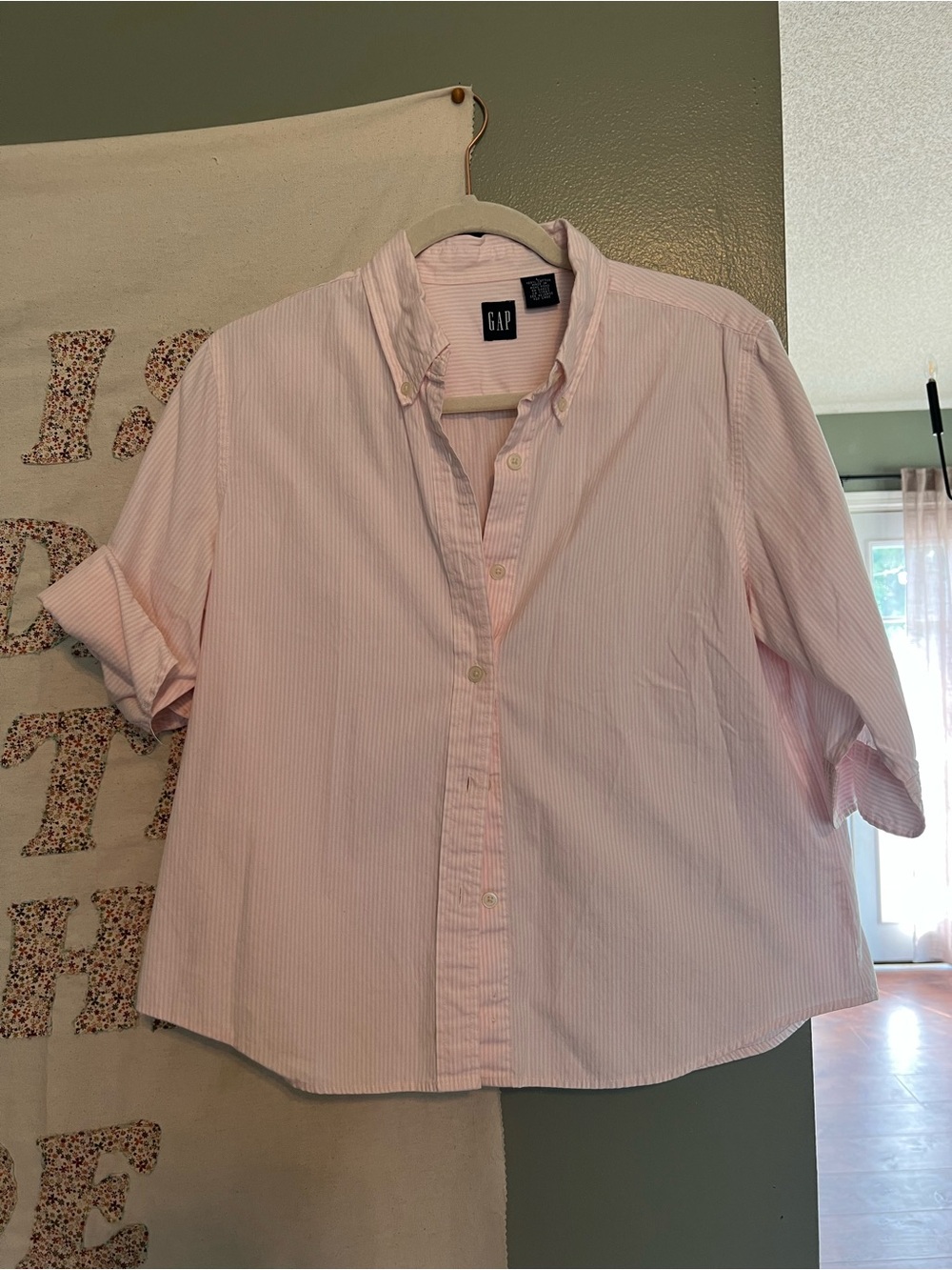 GAP light pink striped button down 100% cotton